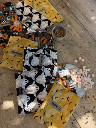 🎃👻 Svačina, která má styl i v říjnu! Naše svačinové kapsy MagsBags.cz jsou nejen praktické, ale taky parádně ladí s...