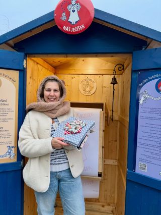 Jestli si můžu něco přát, tak jsou to klidné Vánoce v okruhu blízkých pro všechny. ❤️ Naši milí zákazníci, přejeme vám...